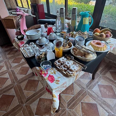 Agriturismo Da Patrizia Simaxis ภายนอก รูปภาพ