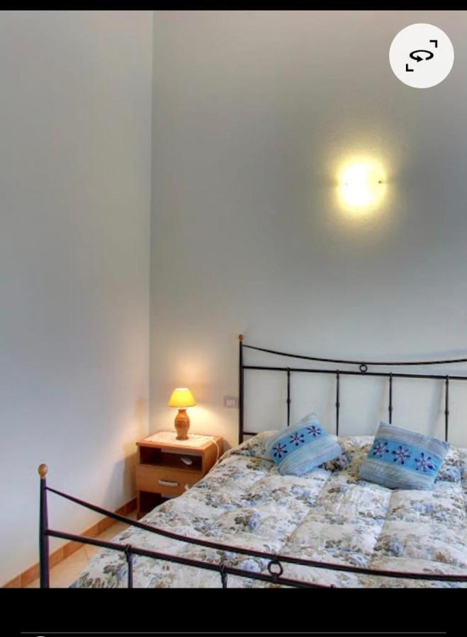 Agriturismo Da Patrizia Simaxis ภายนอก รูปภาพ