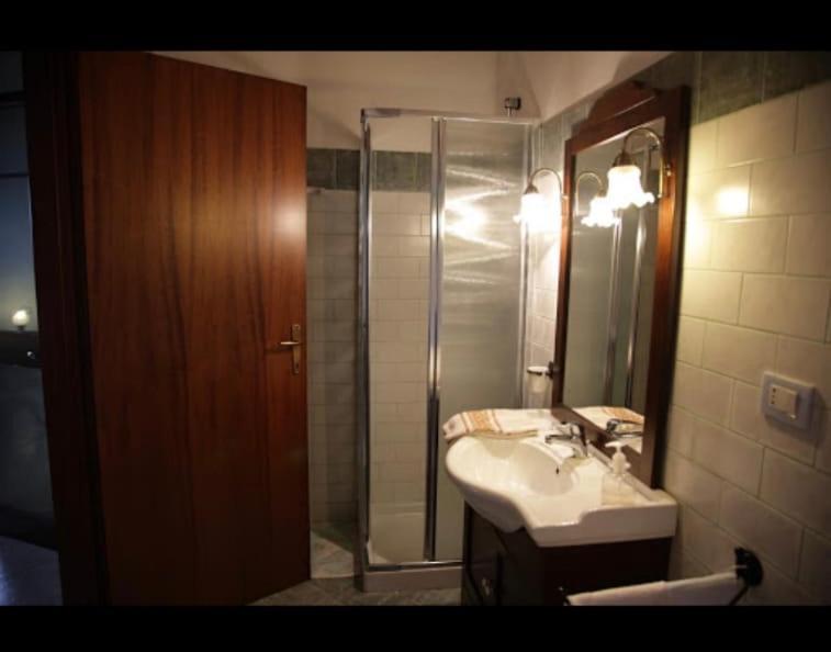 Agriturismo Da Patrizia Simaxis ภายนอก รูปภาพ